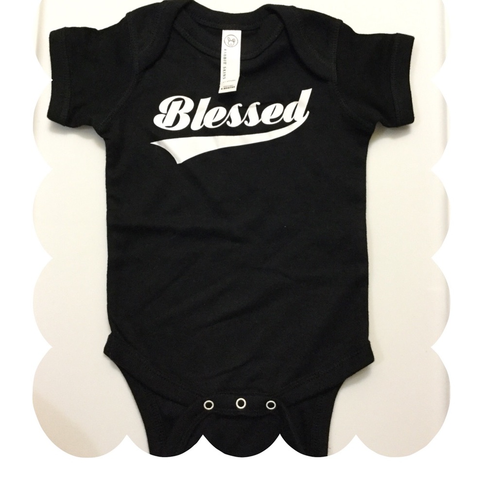 Beautiful unisex onesie⭐️HP⭐️EverythingKids⭐️